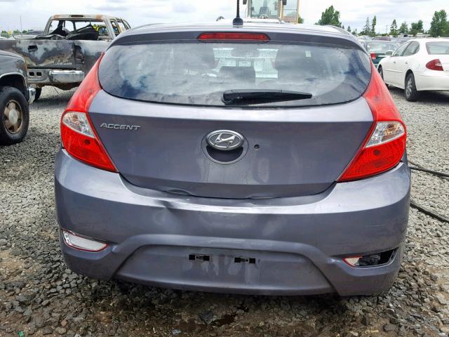 KMHCT5AE8FU213609 - 2015 HYUNDAI ACCENT GS GRAY photo 9