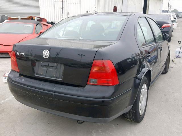 3VWRC29M7YM063652 - 2000 VOLKSWAGEN JETTA GL BLACK photo 4