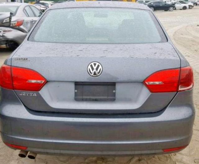 3VW2K7AJ6EM237760 - 2014 VOLKSWAGEN JETTA BASE GRAY photo 9