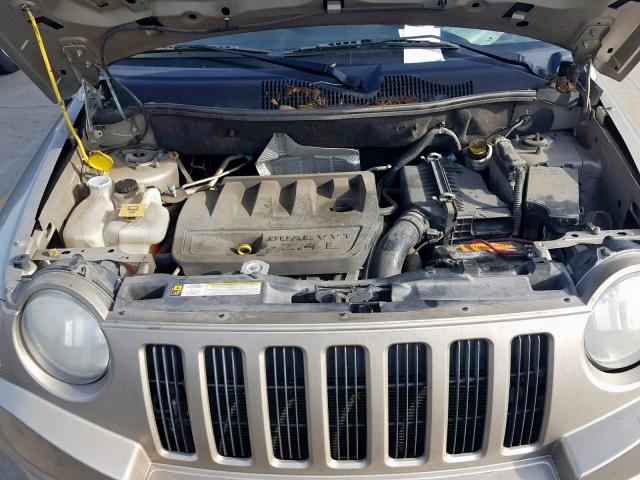 1J4NT4FB1AD503876 - 2010 JEEP COMPASS SP 金色 照片 7