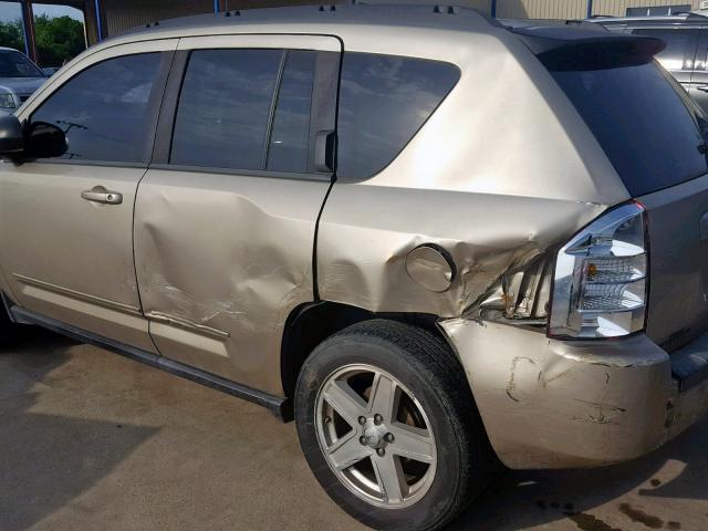 1J4NT4FB1AD503876 - 2010 JEEP COMPASS SP 金色 照片 9