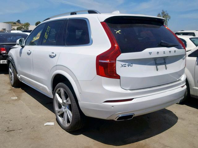 YV4A22PK9J1383754 - 2018 VOLVO XC90 T6 WHITE photo 3