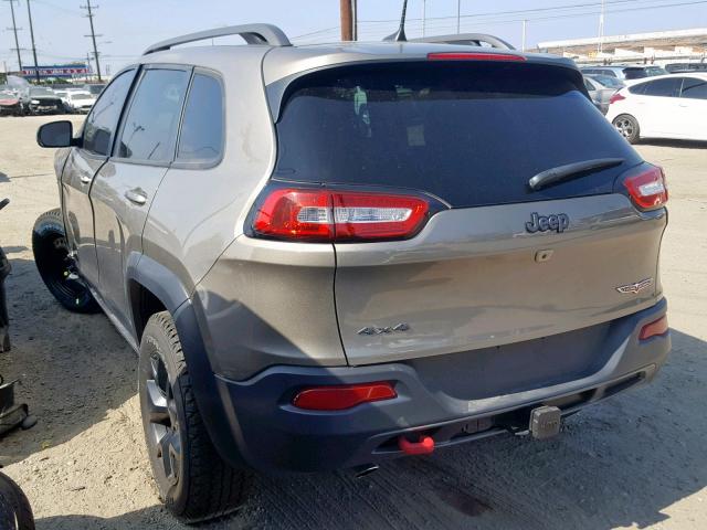 1C4PJMBB2HW651656 - 2017 JEEP CHEROKEE T BROWN photo 3