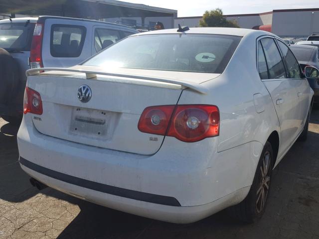 3VWDG81K66M640857 - 2006 VOLKSWAGEN JETTA 2.5 WHITE photo 4