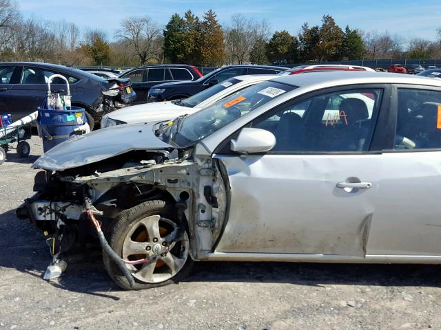 KMHDU46D48U335740 - 2008 HYUNDAI ELANTRA GL SILVER photo 9