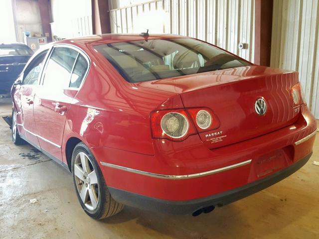 WVWAK73C78P126758 - 2008 VOLKSWAGEN PASSAT KOM RED photo 3