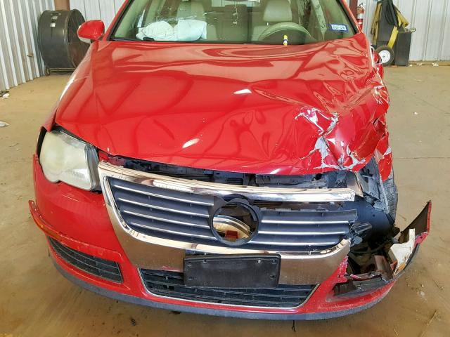 WVWAK73C78P126758 - 2008 VOLKSWAGEN PASSAT KOM RED photo 7