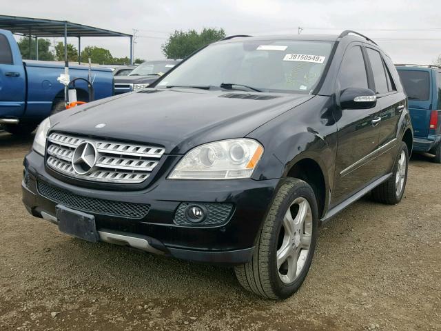 4JGBB86E68A401154 - 2008 MERCEDES-BENZ ML 350 BLACK photo 2