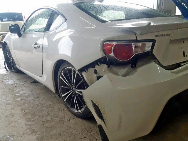 JF1ZCAC18F8604467 - 2015 SUBARU BRZ 2.0 LI WHITE photo 9