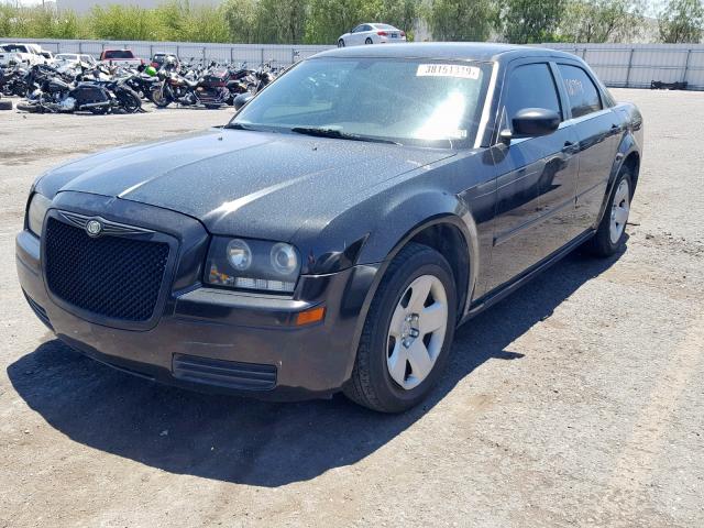 2C3KA43RX7H732444 - 2007 CHRYSLER 300 BLACK photo 2