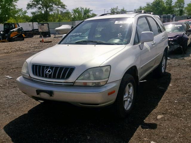 JTJHF10UX10180984 - 2001 LEXUS RX 300 WHITE photo 2