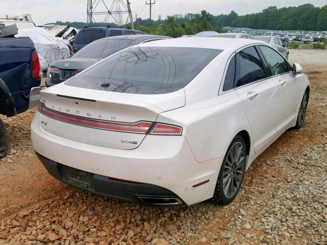 3LN6L2J92DR800343 - 2013 LINCOLN MKZ WHITE photo 4