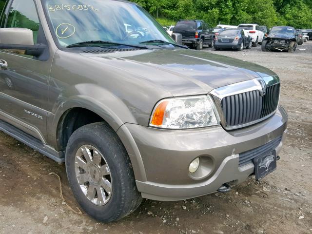 5LMFU28R64LJ07774 - 2004 LINCOLN NAVIGATOR GRAY photo 9