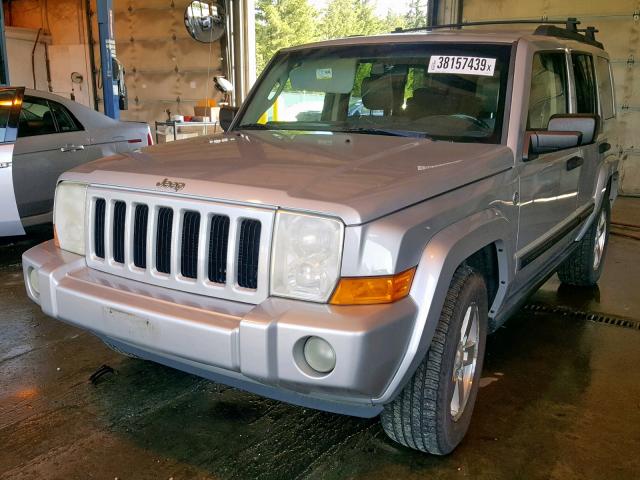 1J8HG48N96C365444 - 2006 JEEP COMMANDER SILVER photo 2
