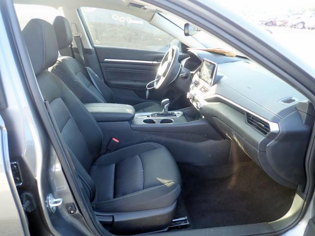 1N4BL4DV7KC105929 - 2019 NISSAN ALTIMA SV GRAY photo 5