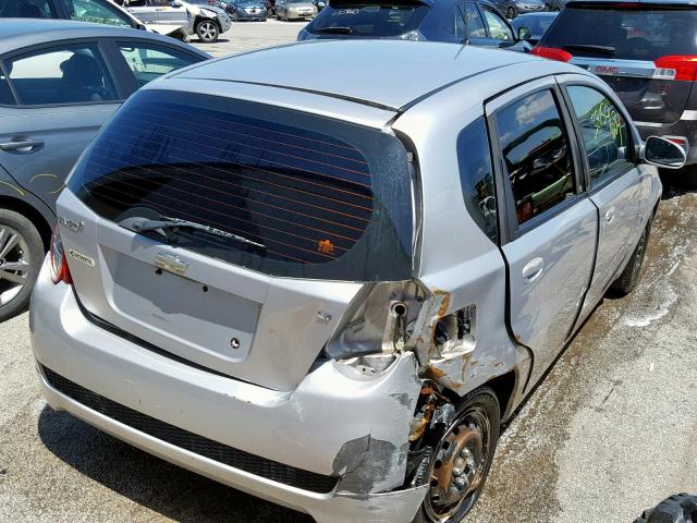 KL1TD66E39B314841 - 2009 CHEVROLET AVEO LS SILVER photo 4