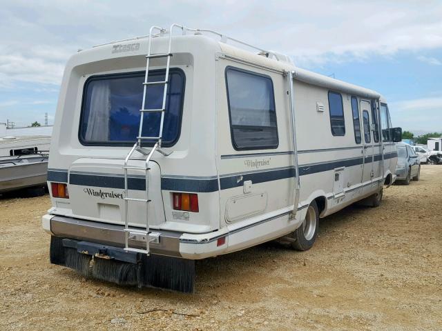 1GBKP37W5G3310836 - 1986 CHEVROLET P30 BEIGE photo 4