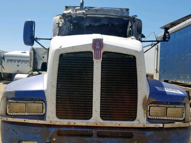 1XKADU9X35J070839 - 2005 KENWORTH CONSTRUCTI WHITE photo 7