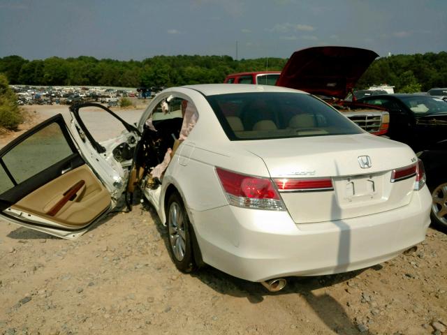 1HGCP3F81BA003107 - 2011 HONDA ACCORD EXL WHITE photo 3