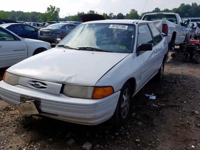 3FASP11J2TR136142 - 1996 FORD ESCORT LX WHITE photo 2