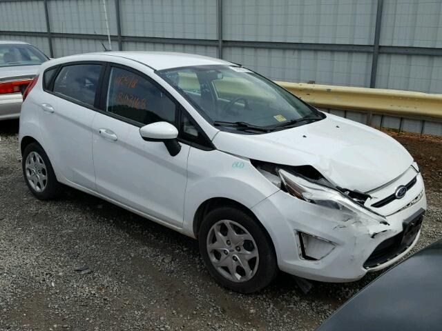 3FADP4TJ4DM215155 - 2013 FORD FIESTA S WHITE photo 1