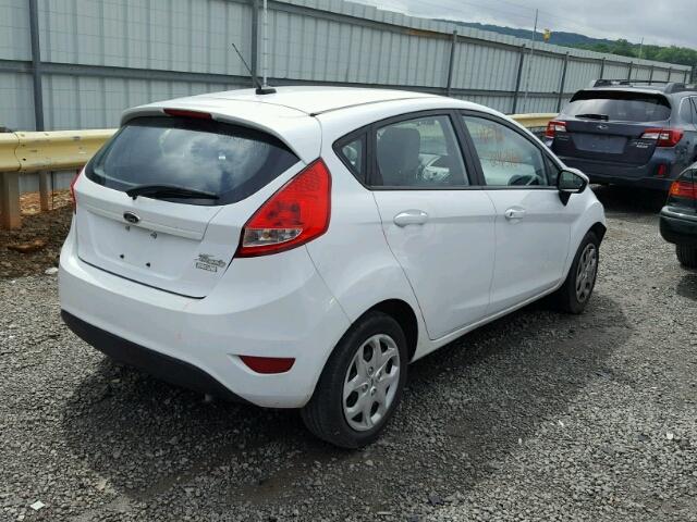 3FADP4TJ4DM215155 - 2013 FORD FIESTA S WHITE photo 4