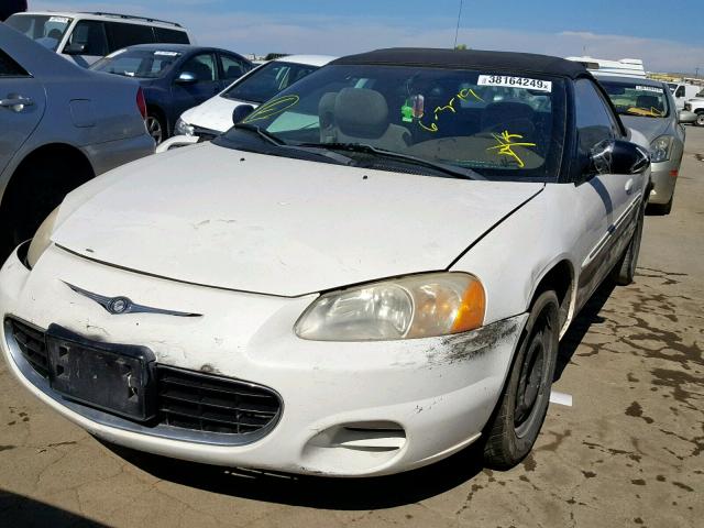 1C3EL45X12N247807 - 2002 CHRYSLER SEBRING LX WHITE photo 2