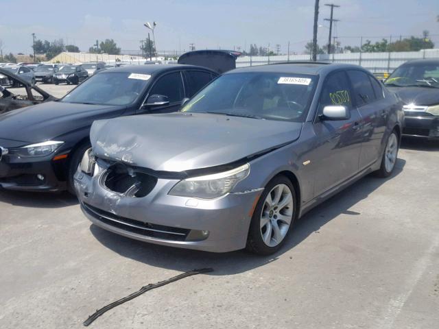 WBANW13528CZ81327 - 2008 BMW 535 I GRAY photo 2