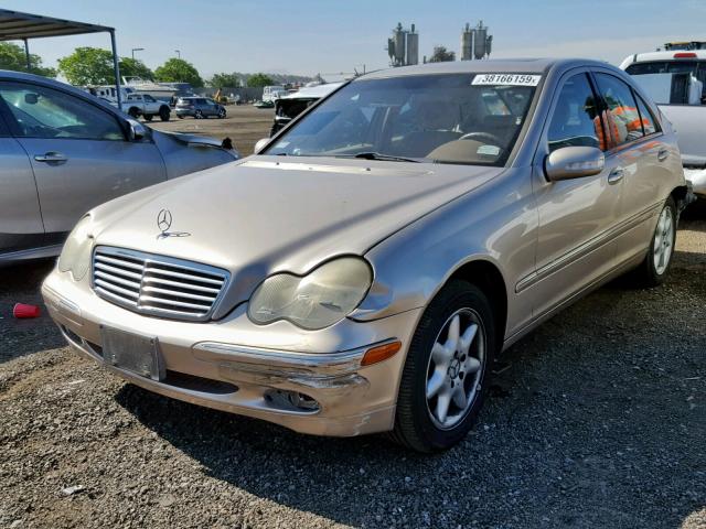 WDBRF61J22F184145 - 2002 MERCEDES-BENZ C 240 GOLD photo 2