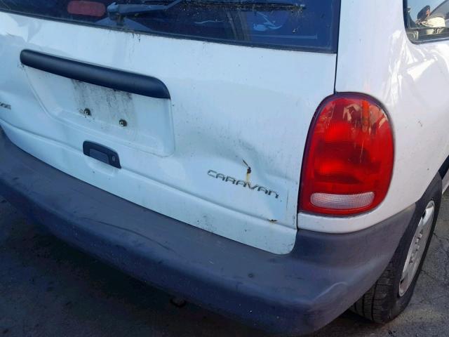 2B4FP25B0YR576682 - 2000 DODGE CARAVAN WHITE photo 9