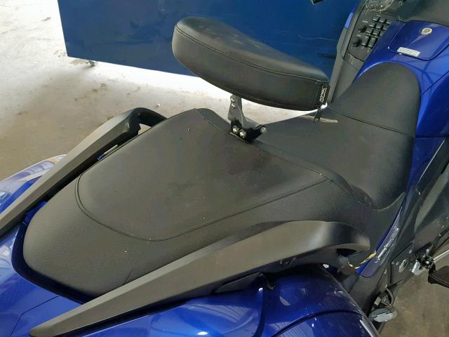 JH2SC681XFK200310 - 2015 HONDA GL1800 B BLUE photo 6