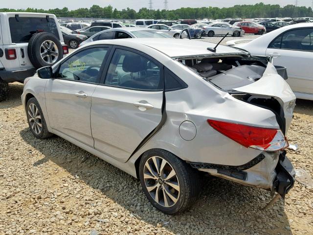 KMHCT4AE7HU247926 - 2017 HYUNDAI ACCENT SE WHITE photo 3