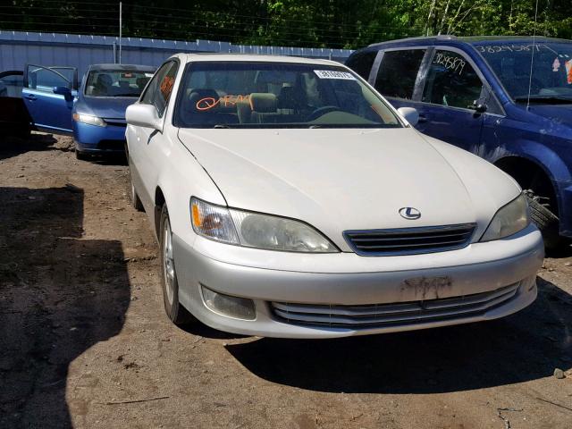 JT8BF28G6Y0245691 - 2000 LEXUS ES 300 WHITE photo 1