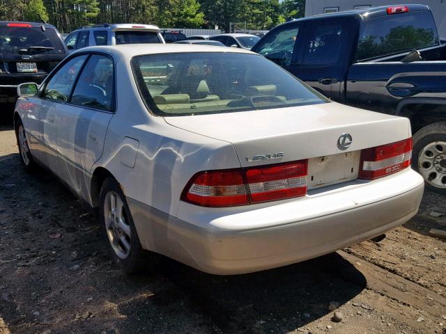 JT8BF28G6Y0245691 - 2000 LEXUS ES 300 WHITE photo 3