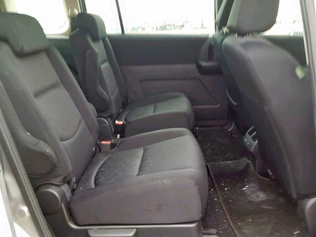 JM1CR29L390327548 - 2009 MAZDA 5 SILVER photo 6