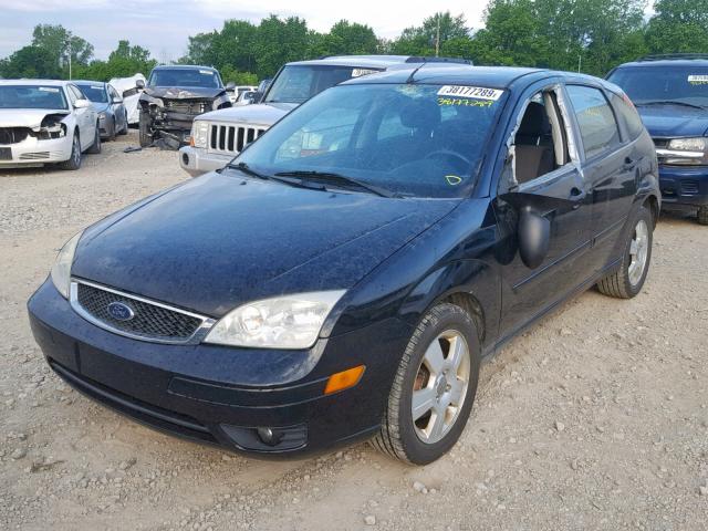 1FAHP37N77W316025 - 2007 FORD FOCUS ZX5 BLACK photo 2