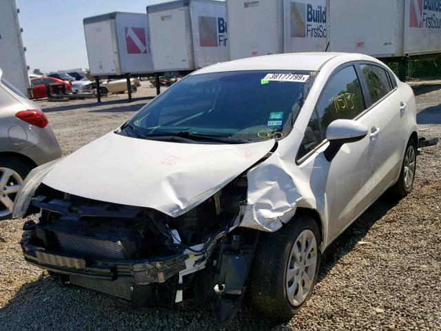 KNADM4A32G6660566 - 2016 KIA RIO LX WHITE photo 2