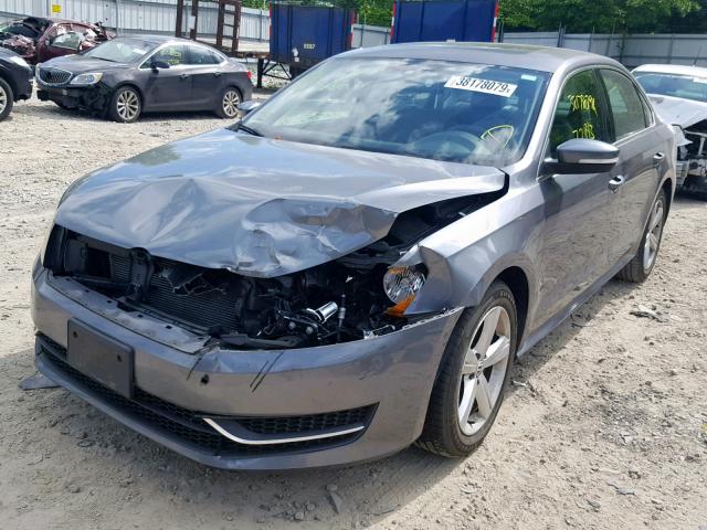 1VWBP7A30DC000216 - 2013 VOLKSWAGEN PASSAT SE GRAY photo 2