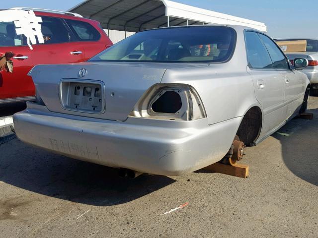 JH4UA2651TC009756 - 1996 ACURA 2.5TL SILVER photo 4