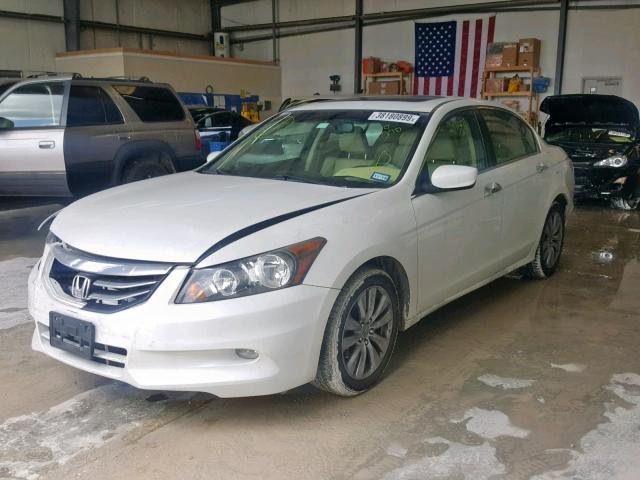 1HGCP3F87CA010970 - 2012 HONDA ACCORD EXL WHITE photo 2