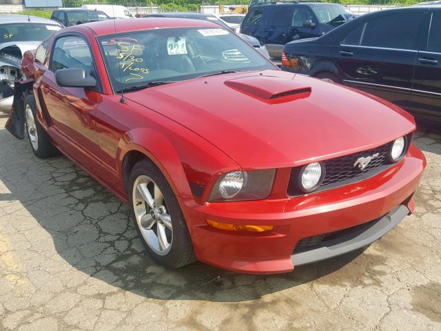 1ZVHT82H685203384 - 2008 FORD MUSTANG GT RED photo 1