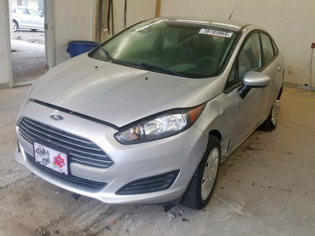 3FADP4AJ4GM179975 - 2016 FORD FIESTA S SILVER photo 2