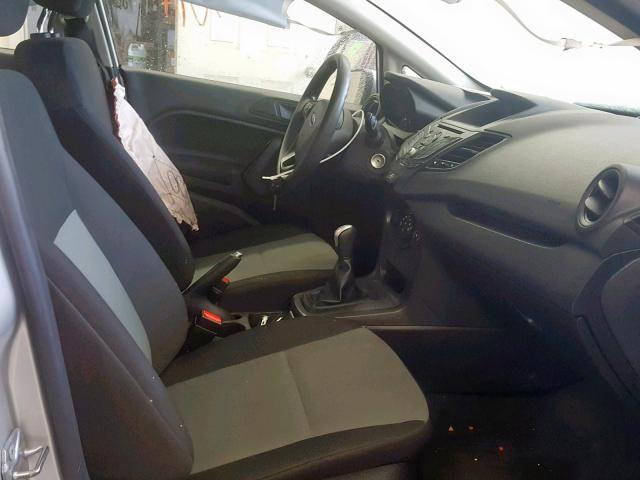 3FADP4AJ4GM179975 - 2016 FORD FIESTA S SILVER photo 5