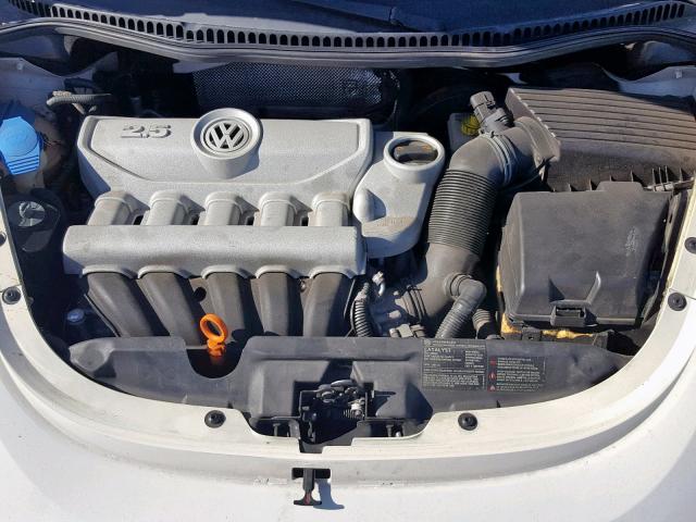 3VWFW31CX8M511109 - 2008 VOLKSWAGEN NEW BEETLE თეთრი ფოტო 7
