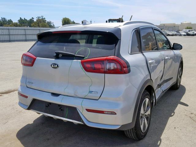 KNDCC3LC0H5077221 - 2017 KIA NIRO EX GRAY photo 4