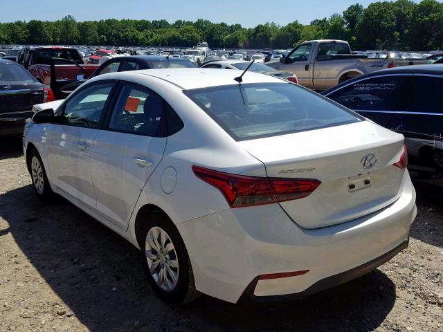 3KPC24A37KE070421 - 2019 HYUNDAI ACCENT SE WHITE photo 3