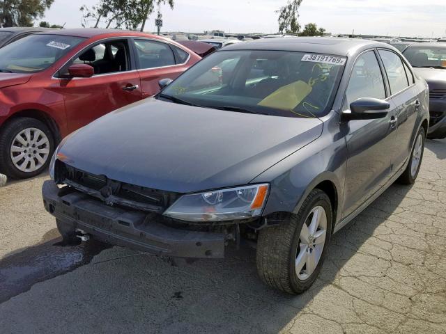 3VW3L7AJ1BM106202 - 2011 VOLKSWAGEN JETTA TDI GRAY photo 2