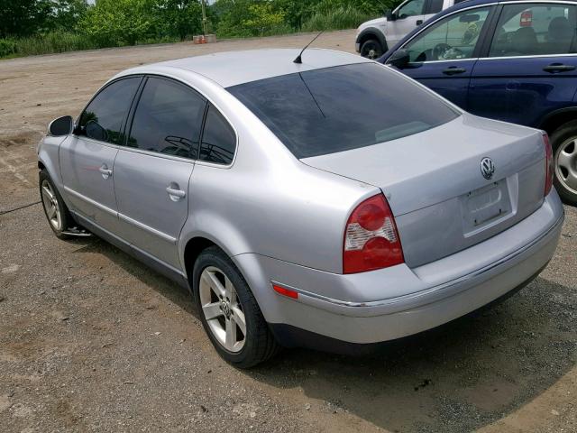 WVWPD63B44P154050 - 2004 VOLKSWAGEN PASSAT GLS SILVER photo 3