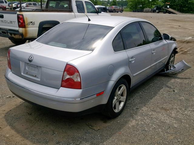 WVWPD63B44P154050 - 2004 VOLKSWAGEN PASSAT GLS SILVER photo 4