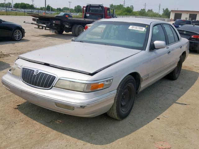 2MELM74W9TX704520 - 1996 MERCURY GRAND MARQ SILVER photo 2